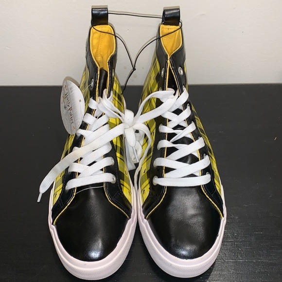 Mens Size 8 Harry Potter High Top Hufflepuff Black Yellow Shoes by Ground Up - Picture 3 of 9